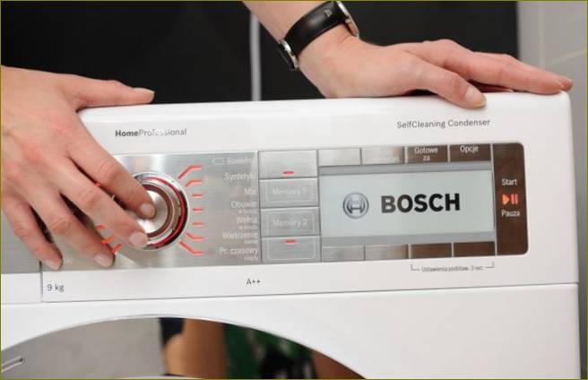 Ovládací panel sušičky Bosch