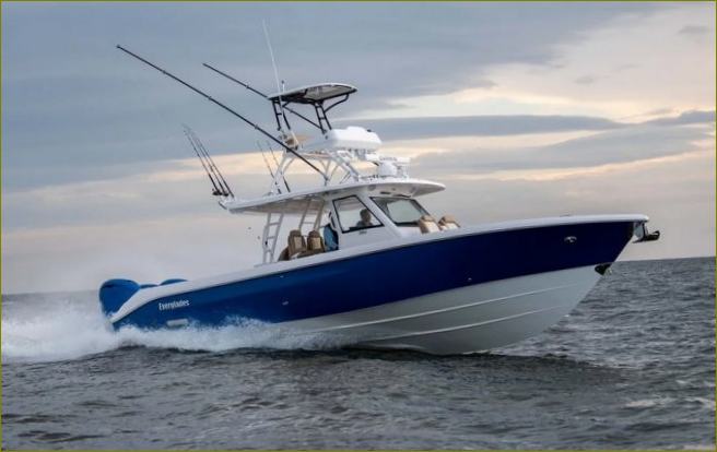 Everglades Boats 395 CC