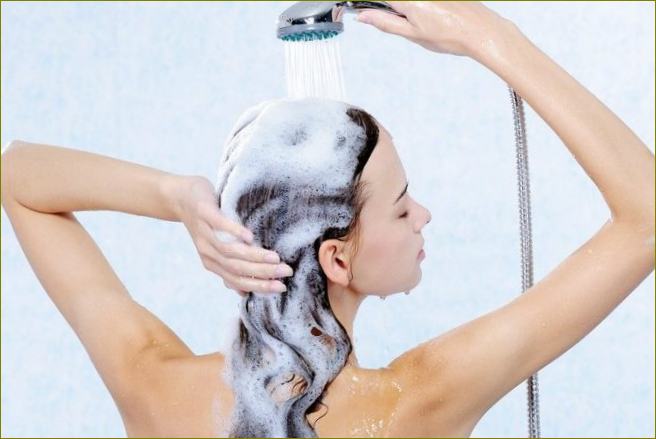 Šamponování vlasů