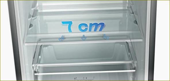 Chladničky Indesit Company mají funkci posuvných polic na potraviny o 7 cm dopředu