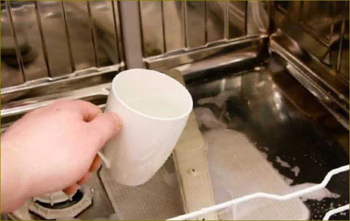 Recenze prostředků na mytí nádobí: který si vybrat, jak to udělat