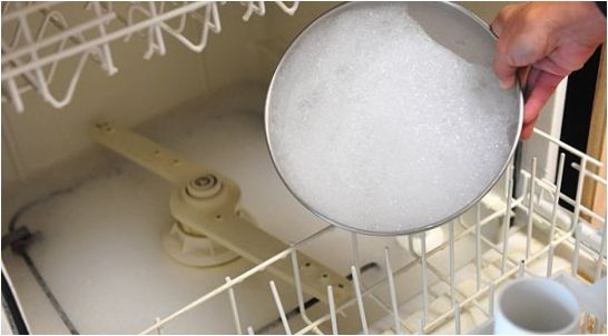 Nadměrná tvorba pěny v myčce nádobí