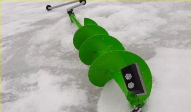 Vrták na led pro rybolov
