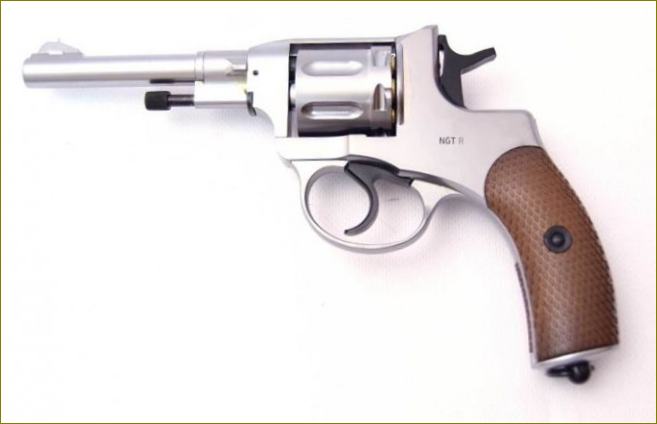 Revolver Gletcher NGT F Silver