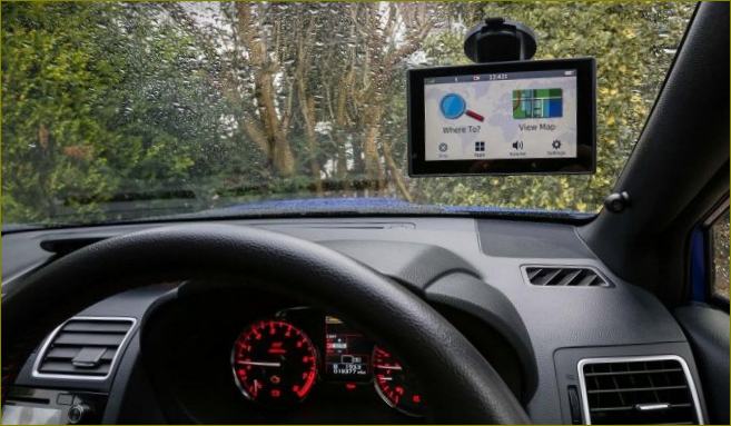 Nejlepší navigace Garmin Drive Assist 51