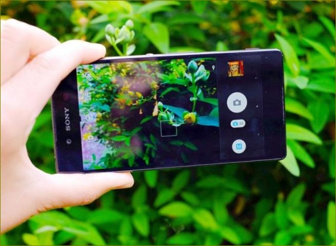 Sony Xperia Z3 Duální fotoaparát