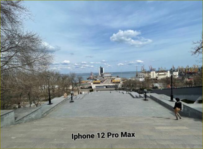 2 Záběr s iPhonem 12 Pro Max