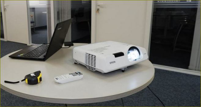 Jaký je nejlepší levný projektor do domácnosti?