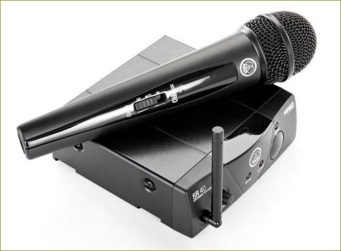 Nejlepší levné mikrofony AKG WMS40 Mini Single Vocal Set