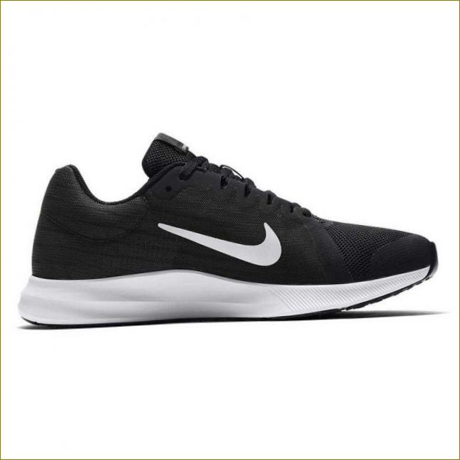 Sportovní obuv Nike Downshifter 8