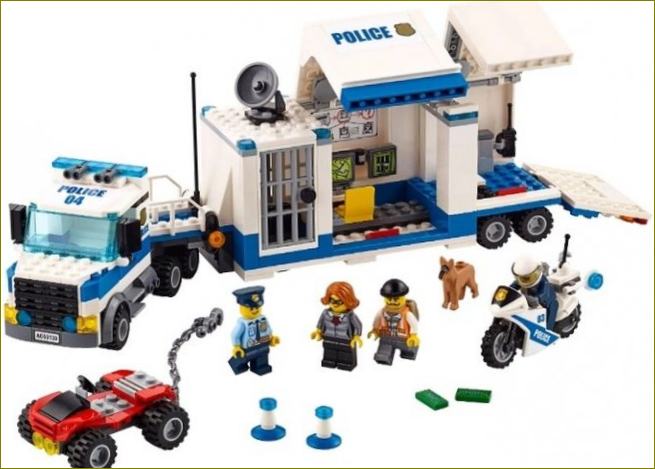 Mobilní velitelské centrum LEGO City 60139