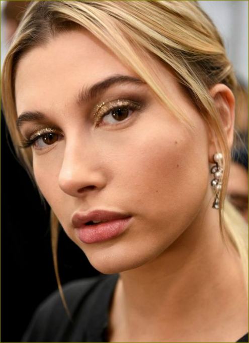 Hailey Bieber