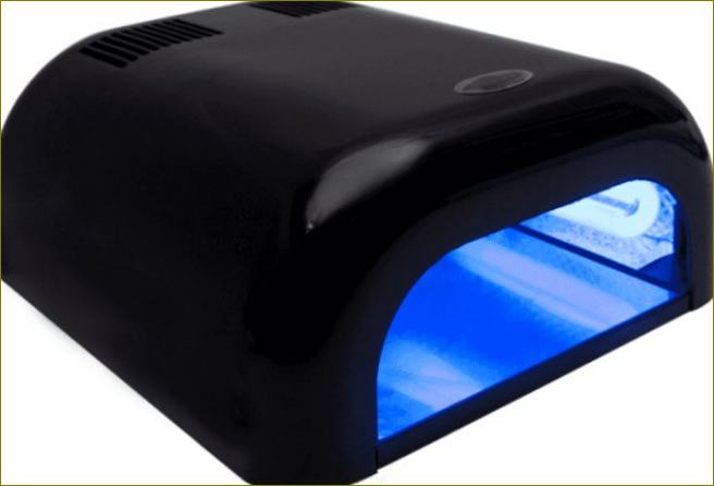 Srovnání UV a LED lamp pro sušení nátěrů na manikúře