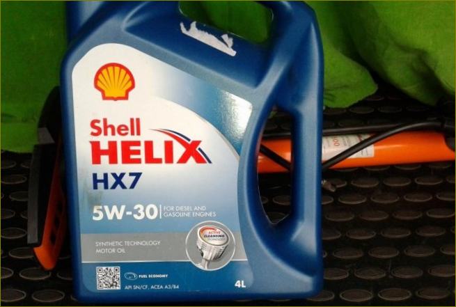 Motorový olej Shell Helix HX7 5W30