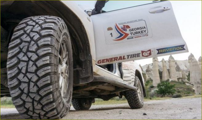 Terénní pneumatiky AT General Tire Grabber AT3