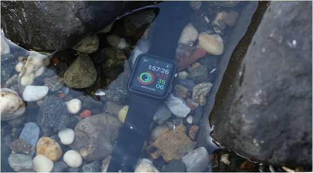 Apple Watch ve vodě